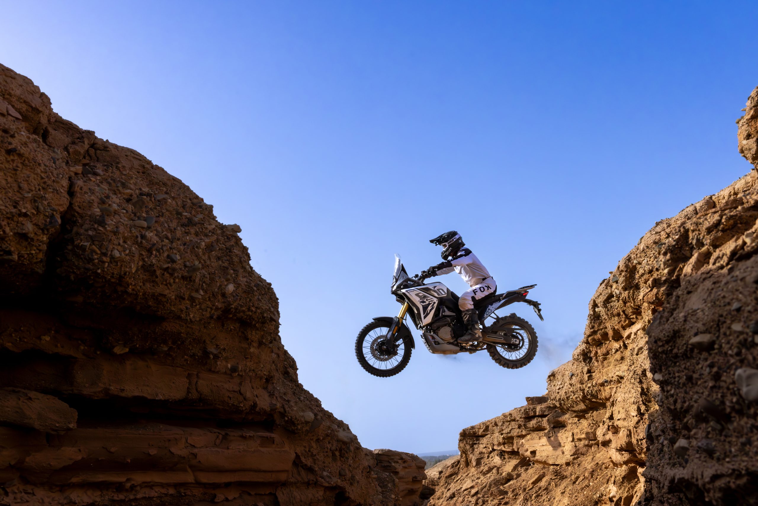 VOGE-Rally800-1-scaled